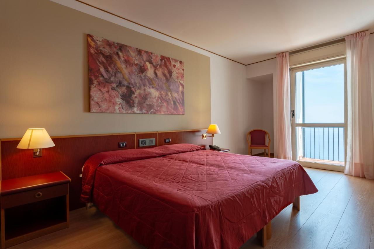 Hotel Torre Normanna Altavilla Milicia Eksteriør billede