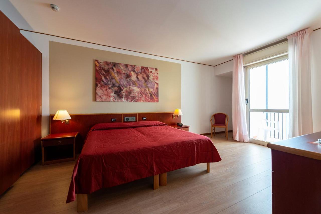 Hotel Torre Normanna Altavilla Milicia Eksteriør billede